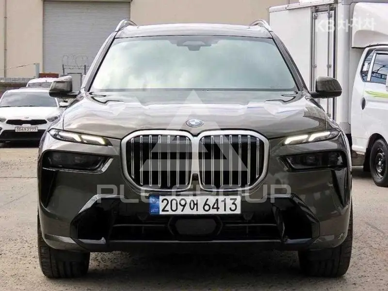 2025 BMW X7