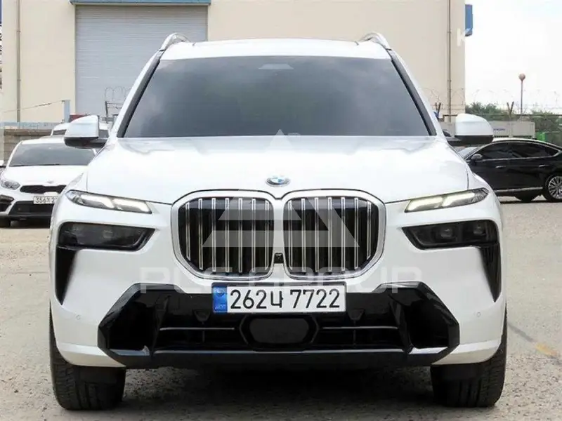 2025 BMW X7