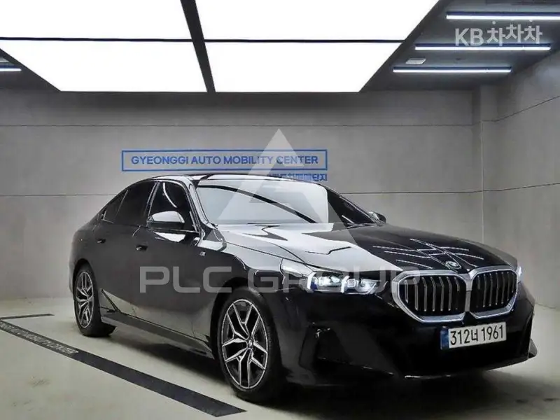 2025 BMW 5 Series