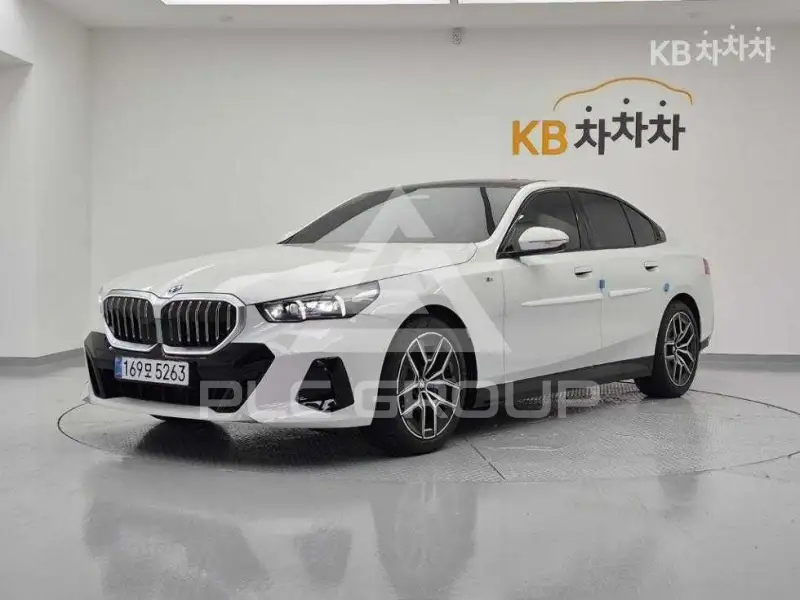 2025 BMW 5 Series