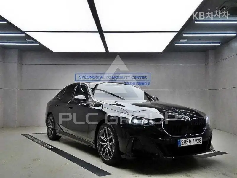2025 BMW 5 Series