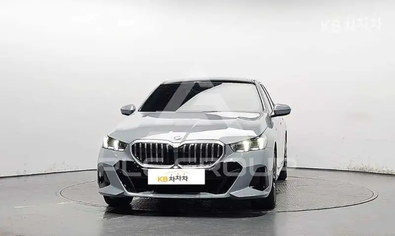 2025 BMW 5 Series