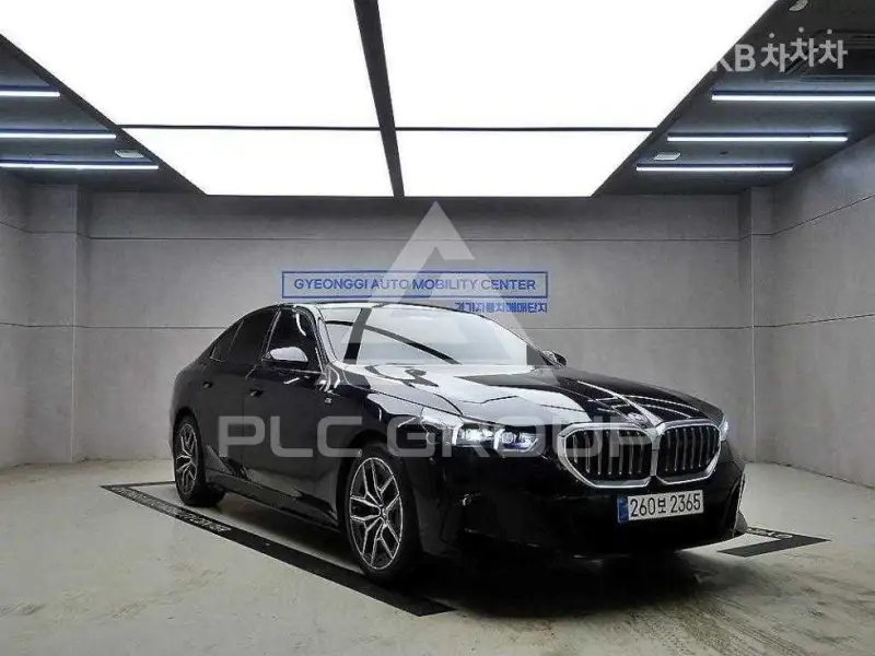 2025 BMW 5 Series