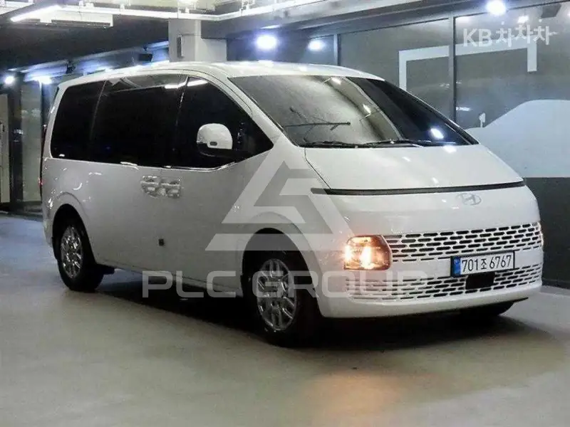 2025 Hyundai Staria