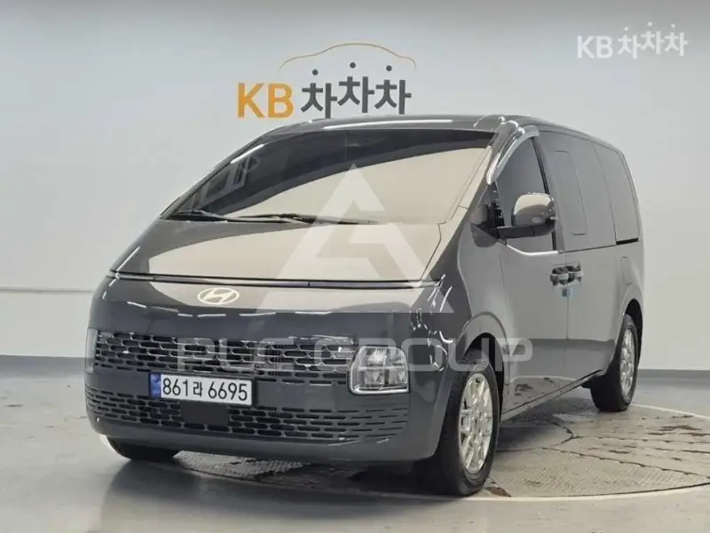 2025 Hyundai Staria