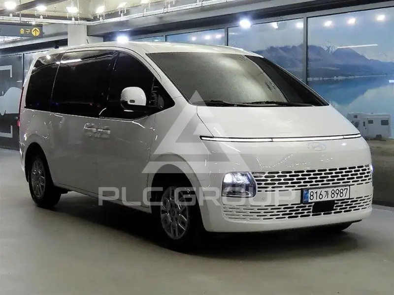 2025 Hyundai Staria