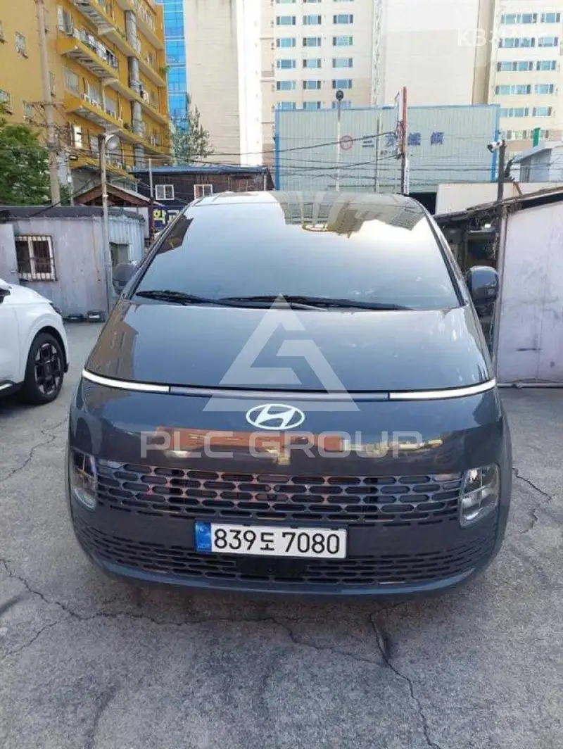 2025 Hyundai Staria
