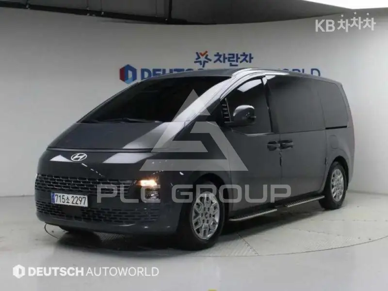 2025 Hyundai Staria