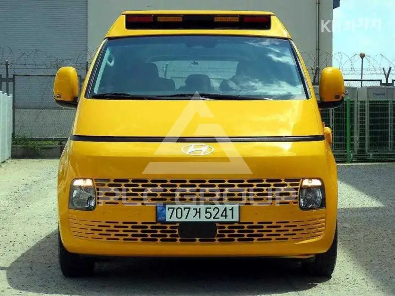 2025 Hyundai Staria