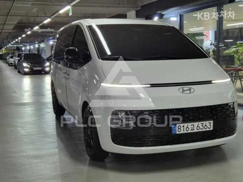 2025 Hyundai Staria