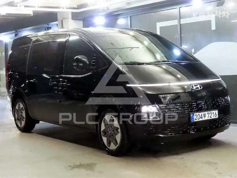 2025 Hyundai Staria