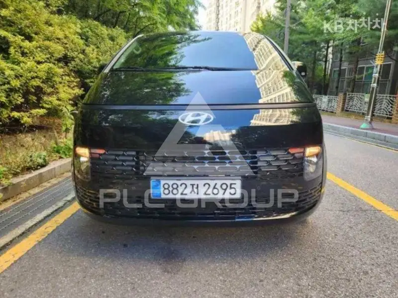2025 Hyundai Staria