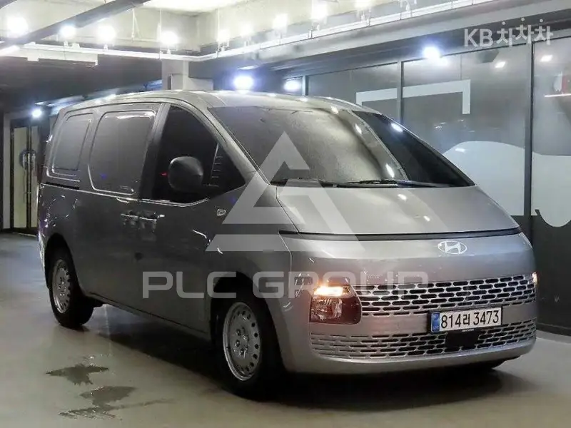 2025 Hyundai Staria
