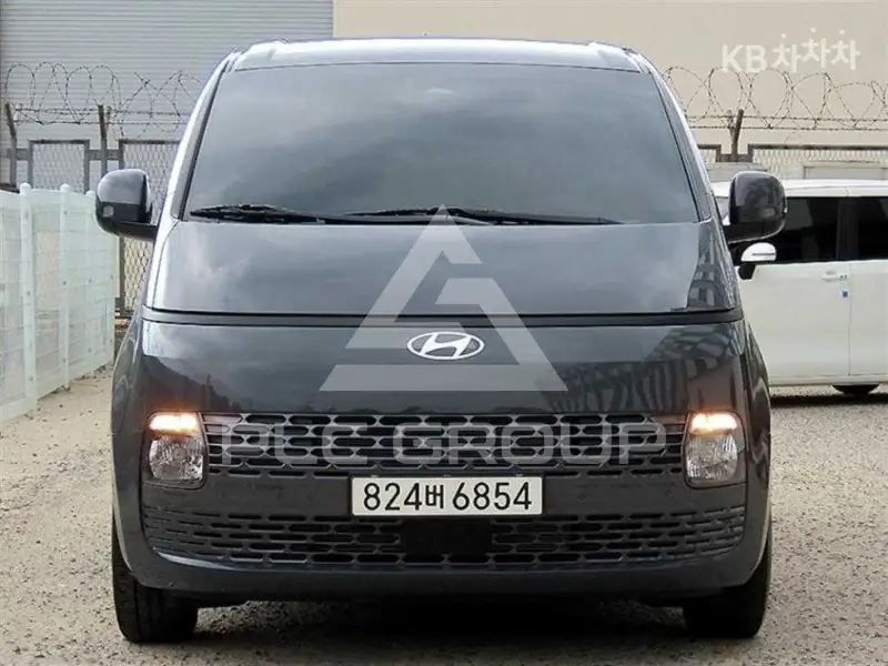2025 Hyundai Staria