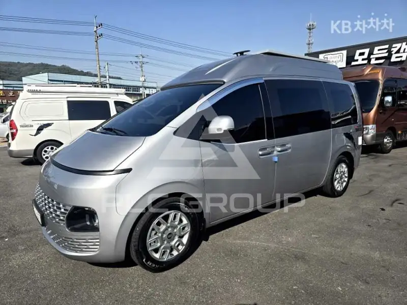 2025 Hyundai Staria