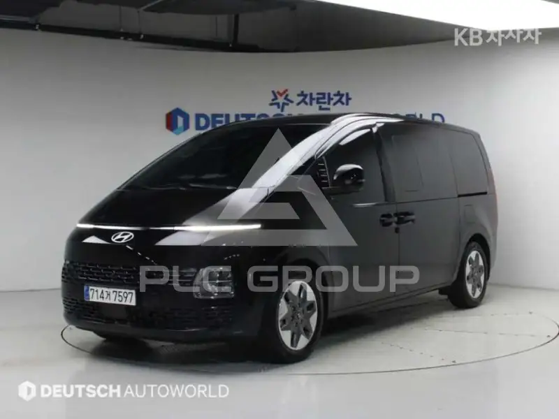 2025 Hyundai Staria