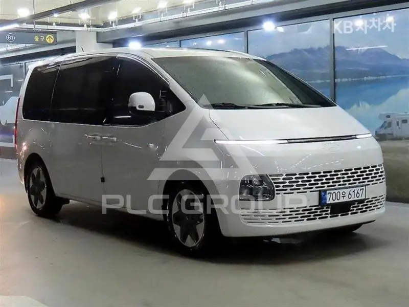 2025 Hyundai Staria