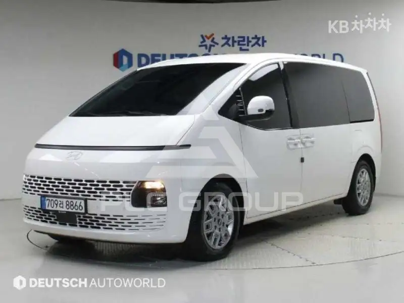 2025 Hyundai Staria
