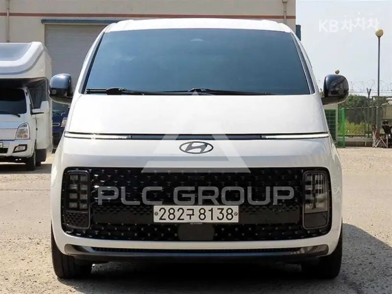 2025 Hyundai Staria