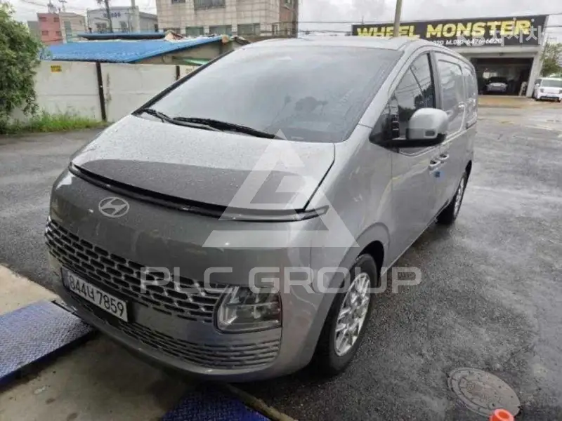 2025 Hyundai Staria