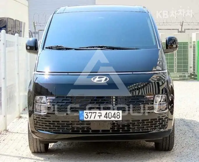 2025 Hyundai Staria