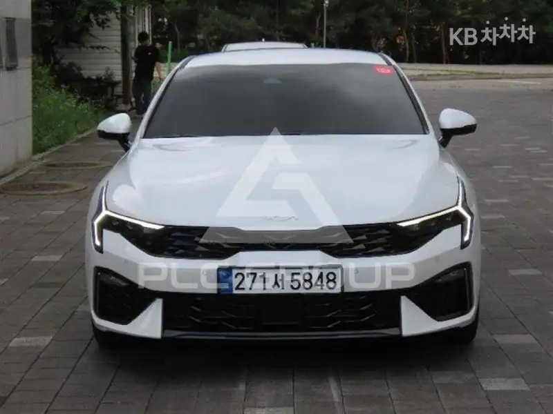 2025 KIA K5