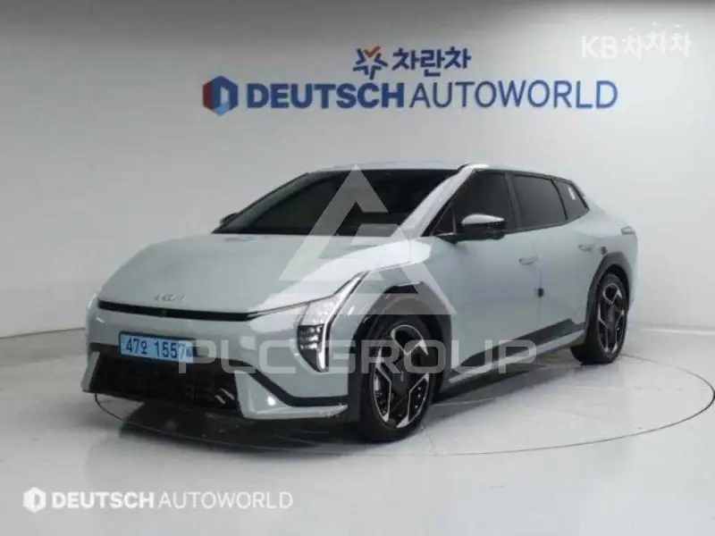 2025 KIA EV4