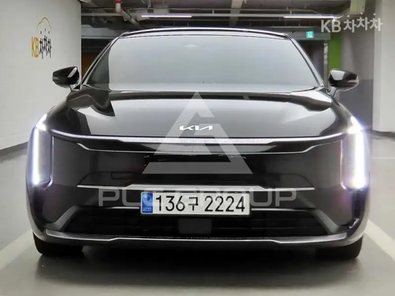 2025 KIA K8