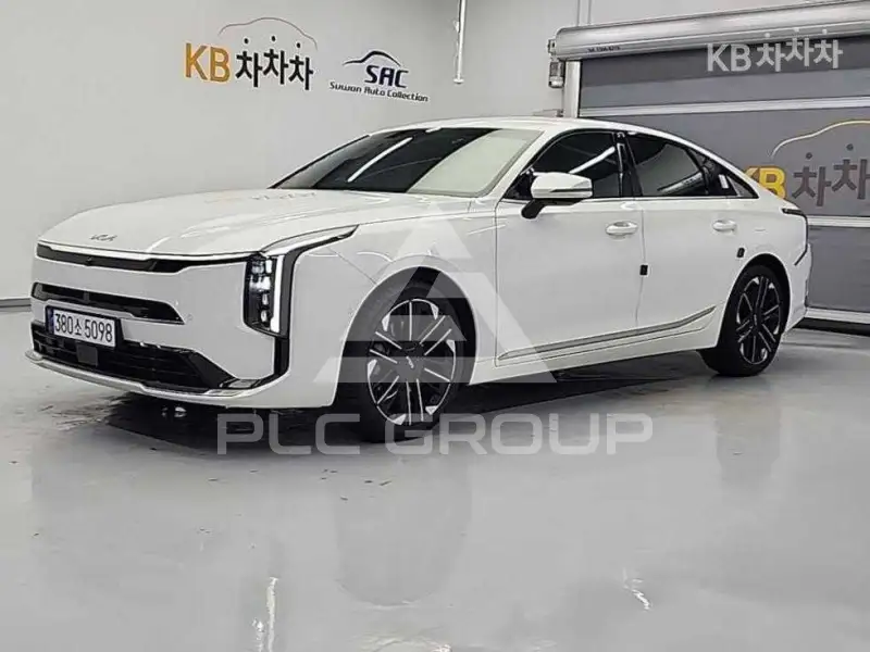 2025 KIA K8