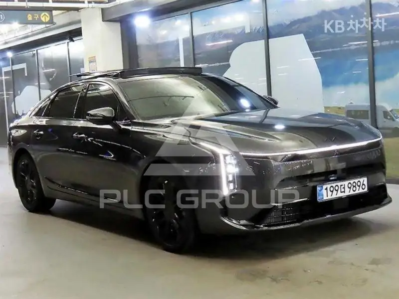 2025 KIA K8