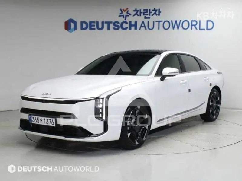 2025 KIA K8