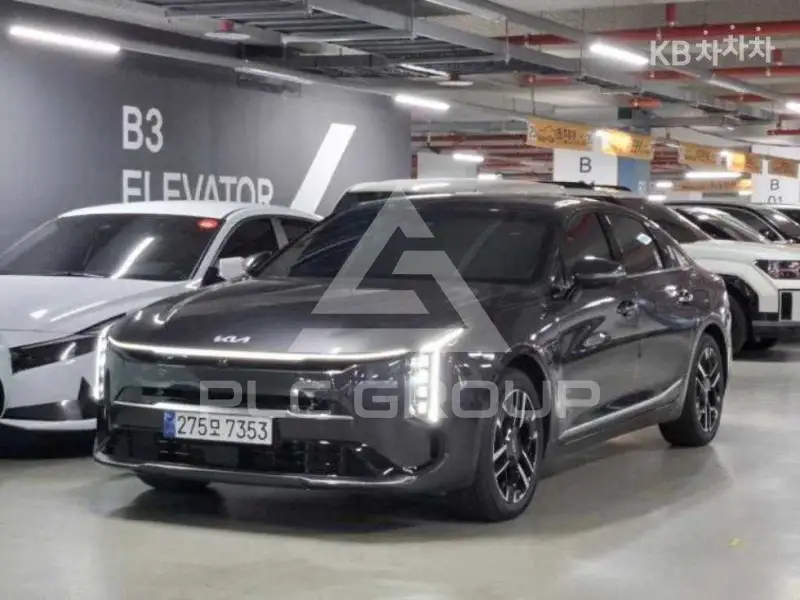 2025 KIA K8