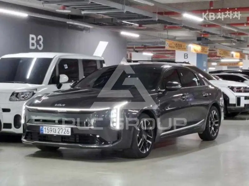 2025 KIA K8