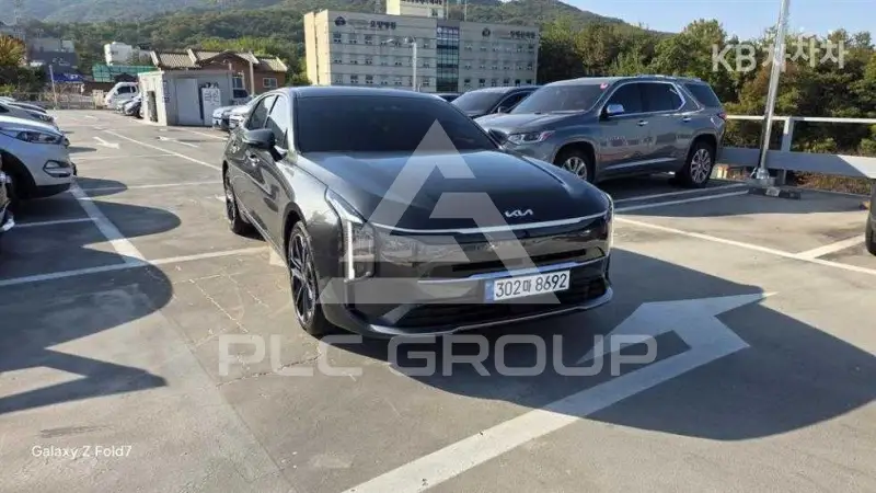 2025 KIA K8