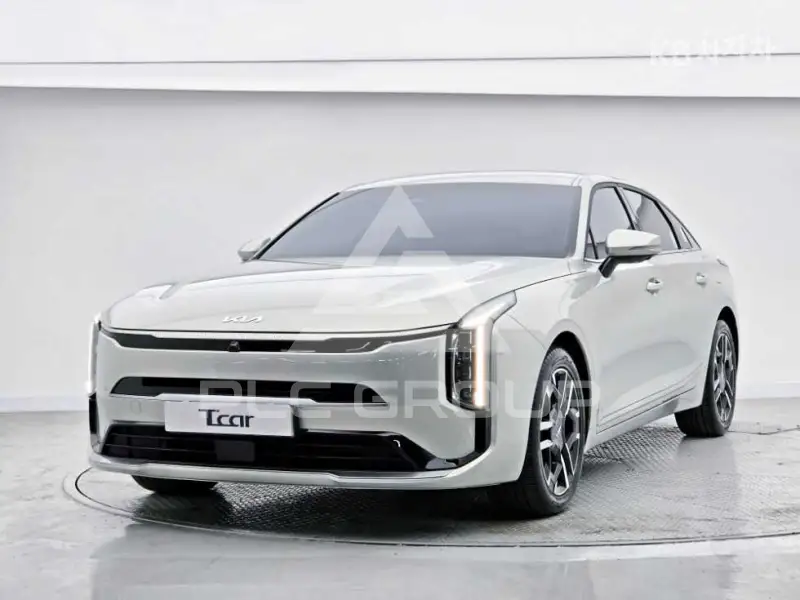 2025 KIA K8