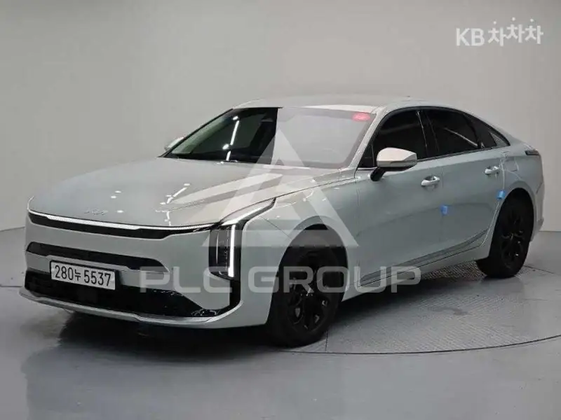 2025 KIA K8