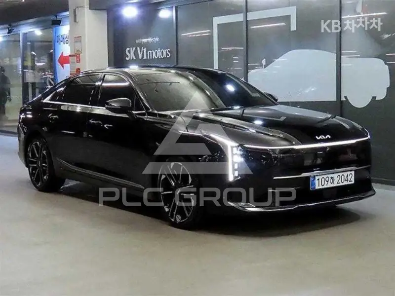 2025 KIA K8