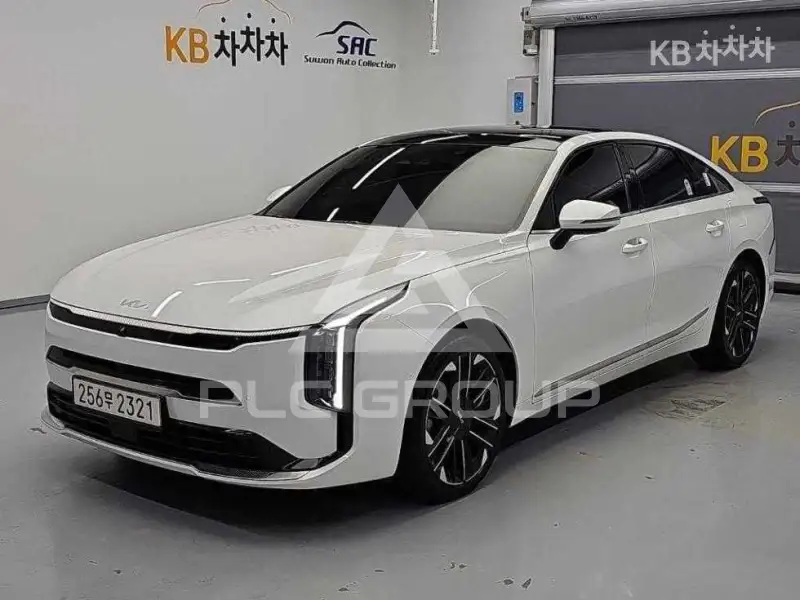 2025 KIA K8