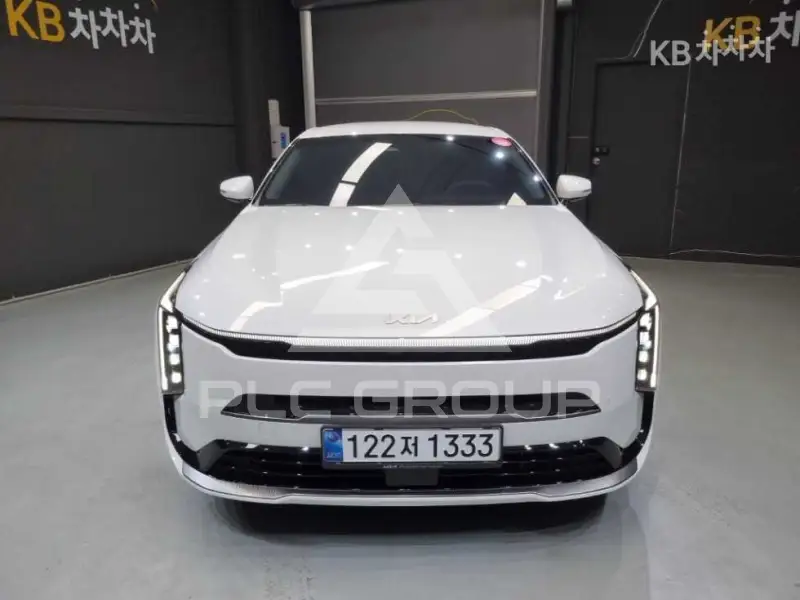 2025 KIA K8