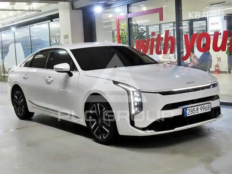 2025 KIA K8