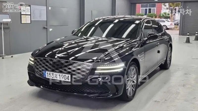 2025 Genesis G80