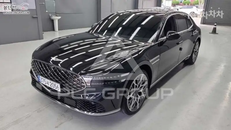 2025 Genesis G90