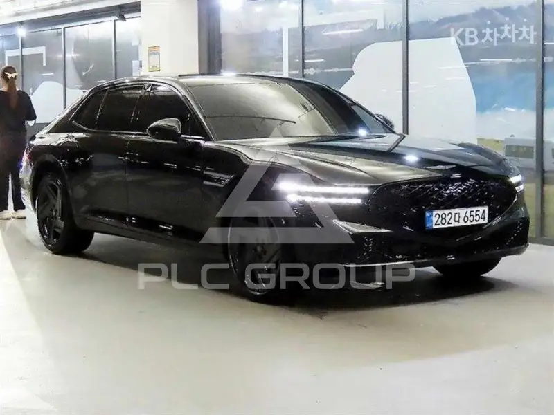 2025 Genesis G90