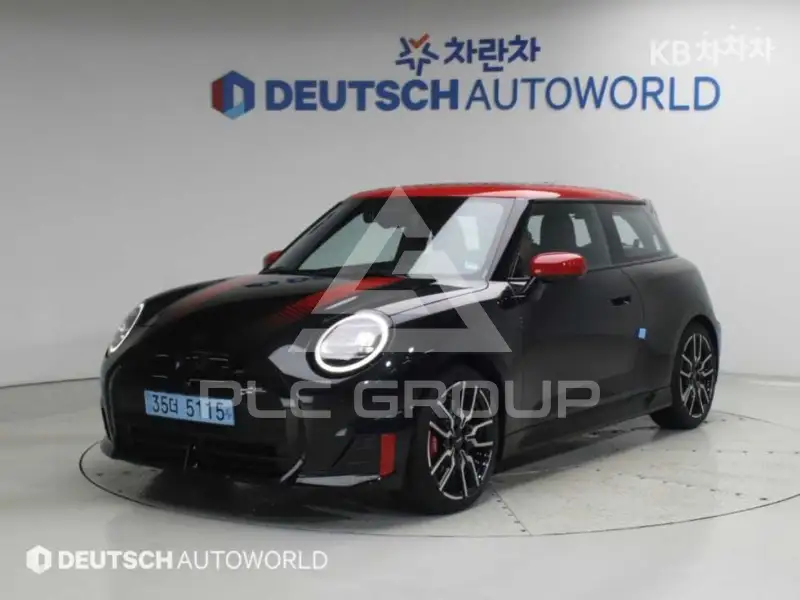 2025 Mini Hatch