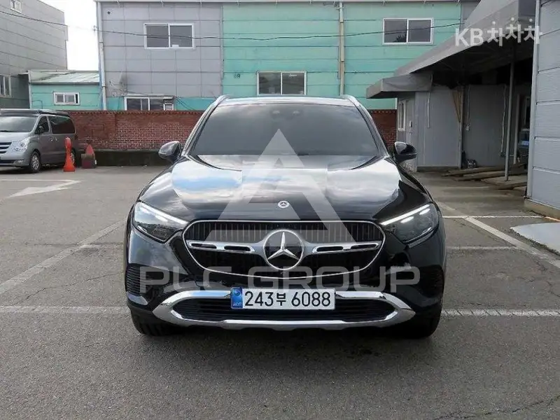 2025 Mercedes Benz GLC-Class
