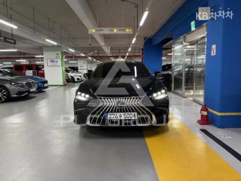 2025 Lexus ES