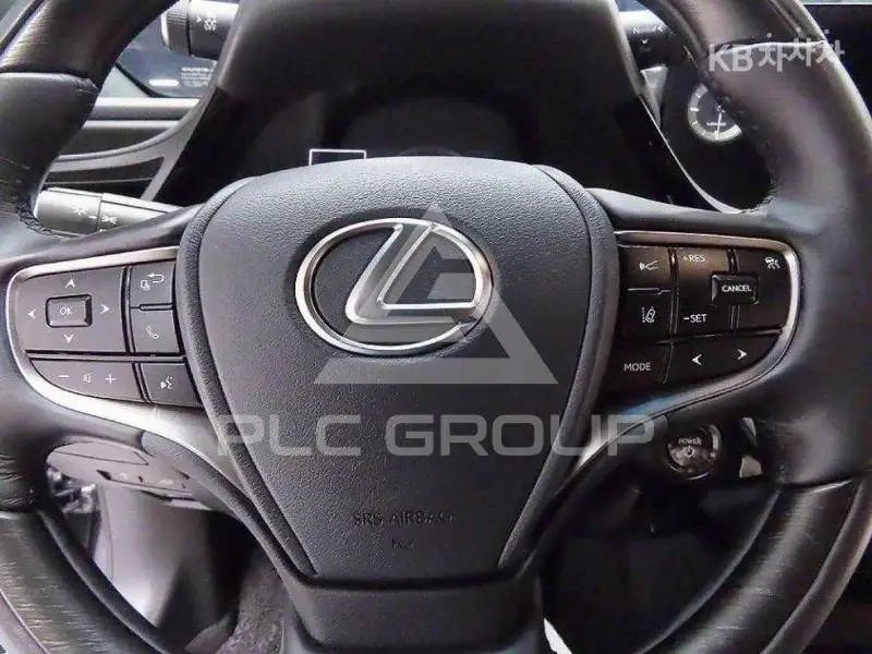 2025 Lexus ES