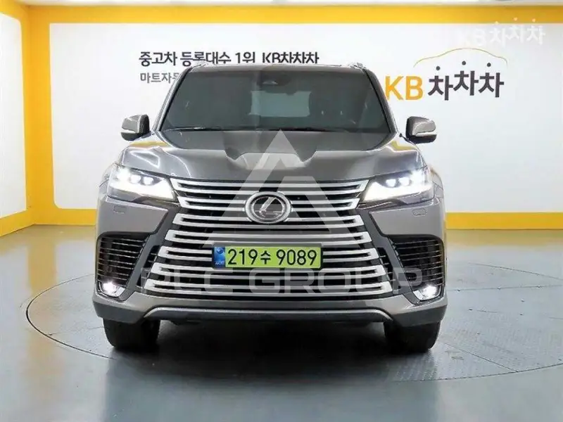 2025 Lexus LX