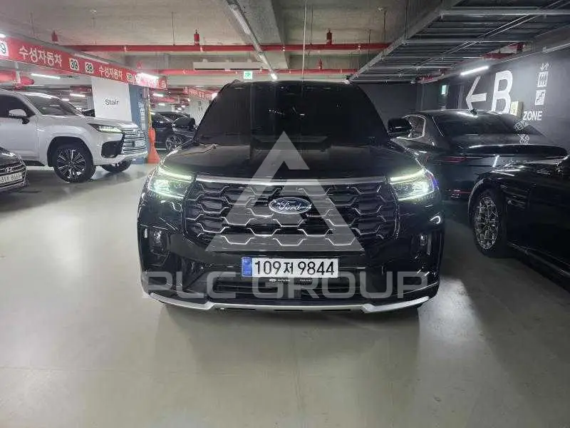 2025 Ford Explorer