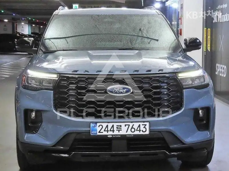 2025 Ford Explorer